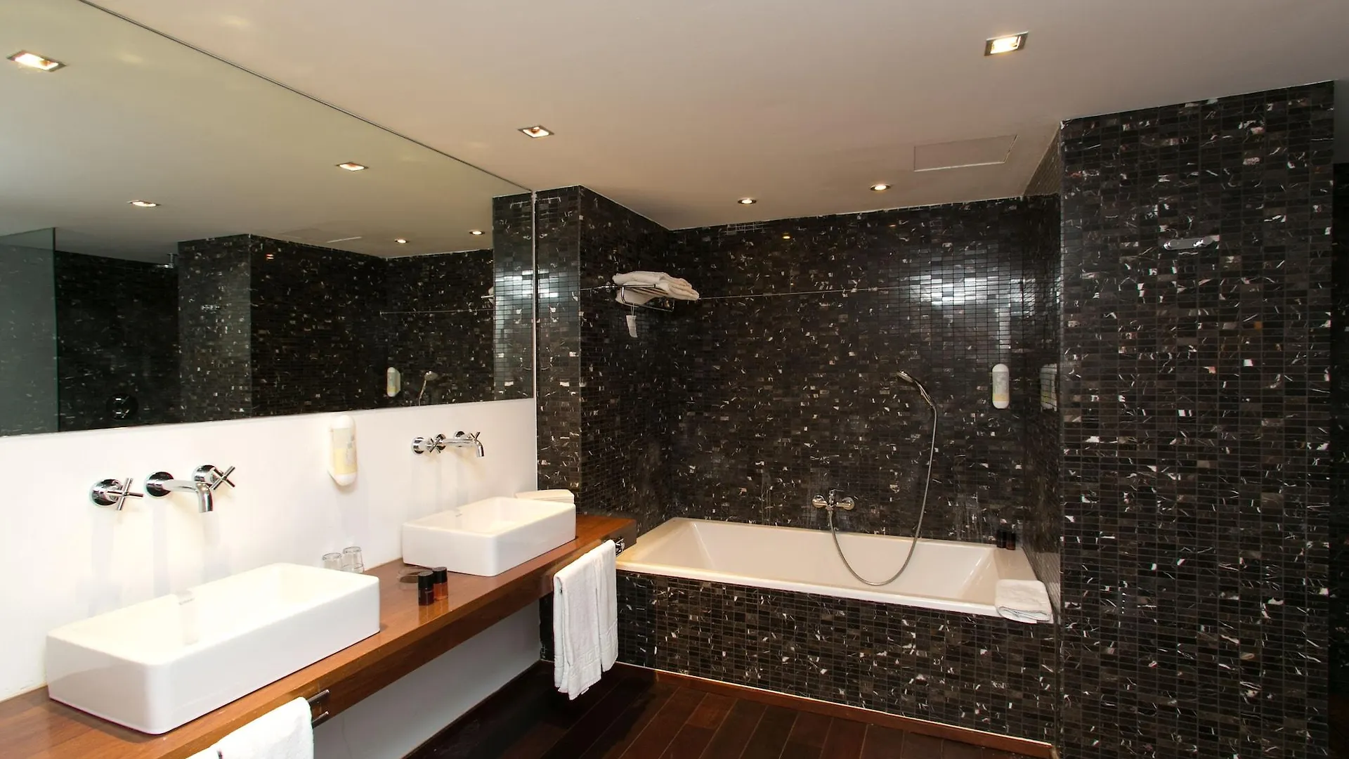 Hotel Zhero Cas Catala