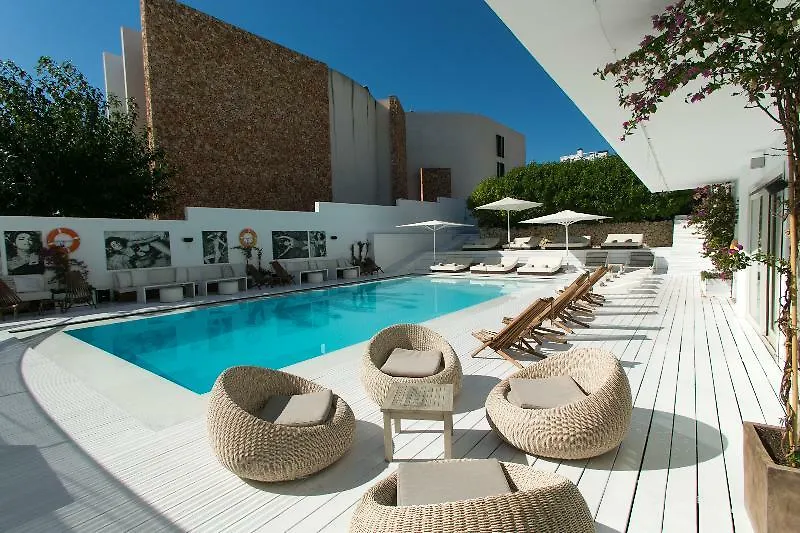 Hotel Zhero Cas Catala 4*,  Spain