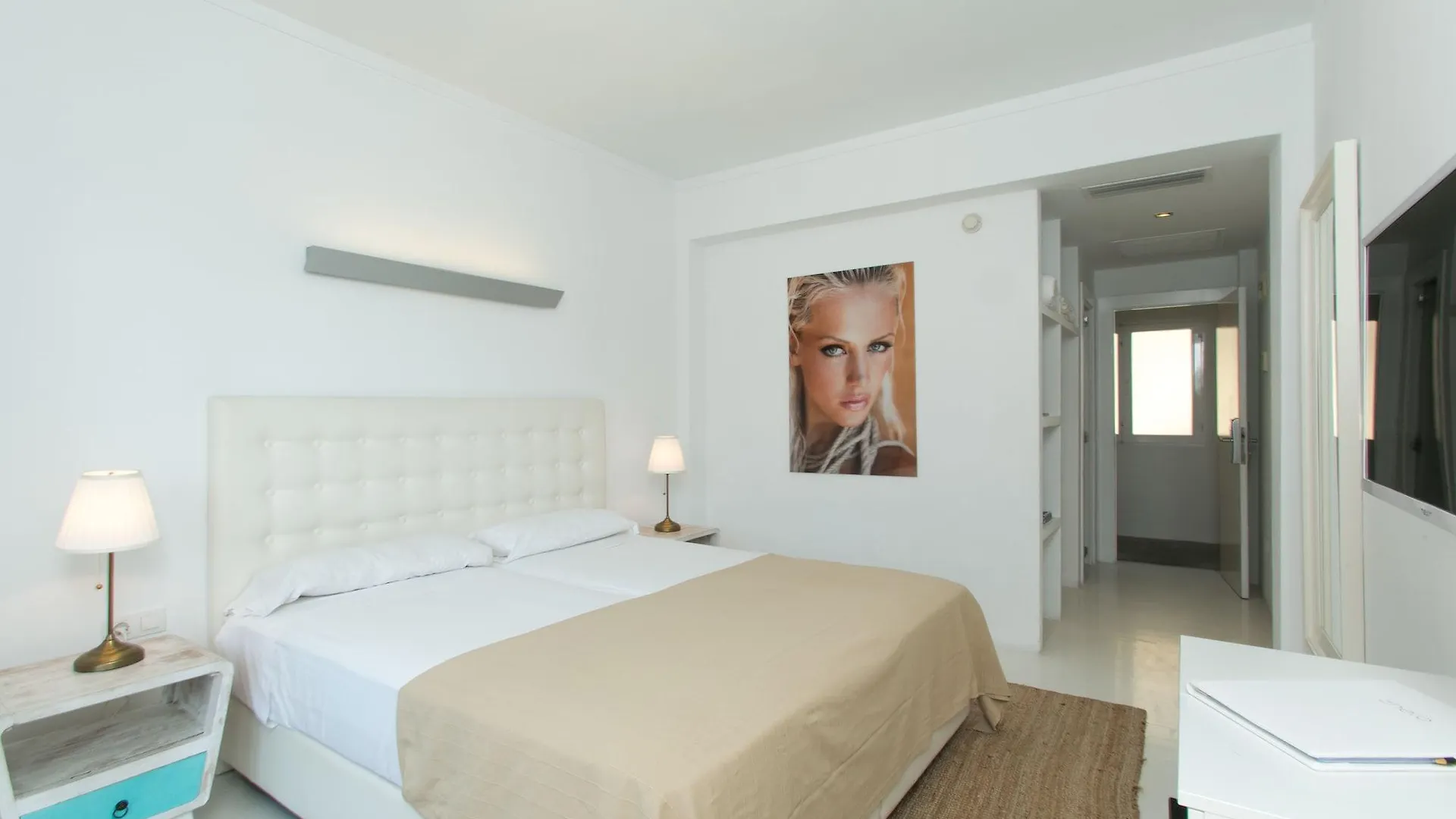 Hotel Zhero Ca's Català