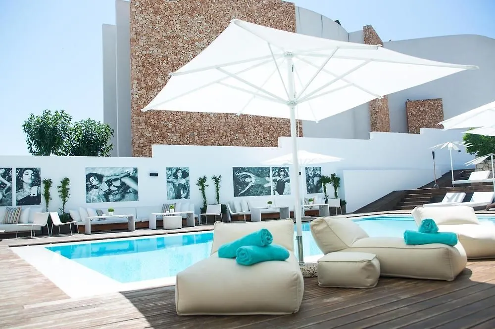 Hotel Zhero Ca's Català